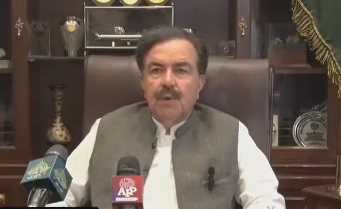 نوجوانوں کو ایک بٹن کی کلک سے جدید علوم تک رسائی حاصل ہے گورنرمندوخیل