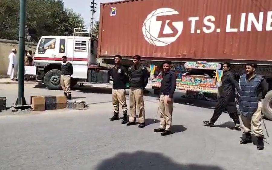 کوئٹہ ریڈ زون بدستور سیل ، شہرمیں ٹریفک کا نظام درہم برہم