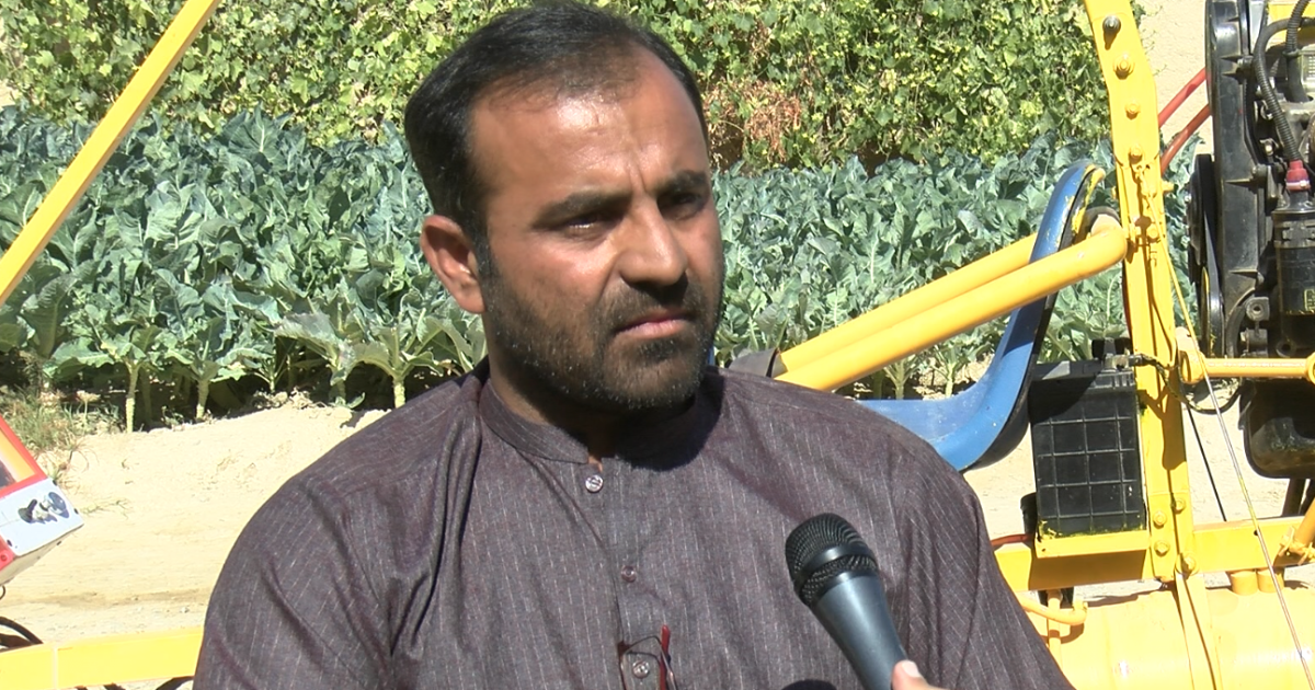 بلوچستان کے نوجوان نے پیرا گلائیڈر بناکر اڑنے کا خواب پورا کیا