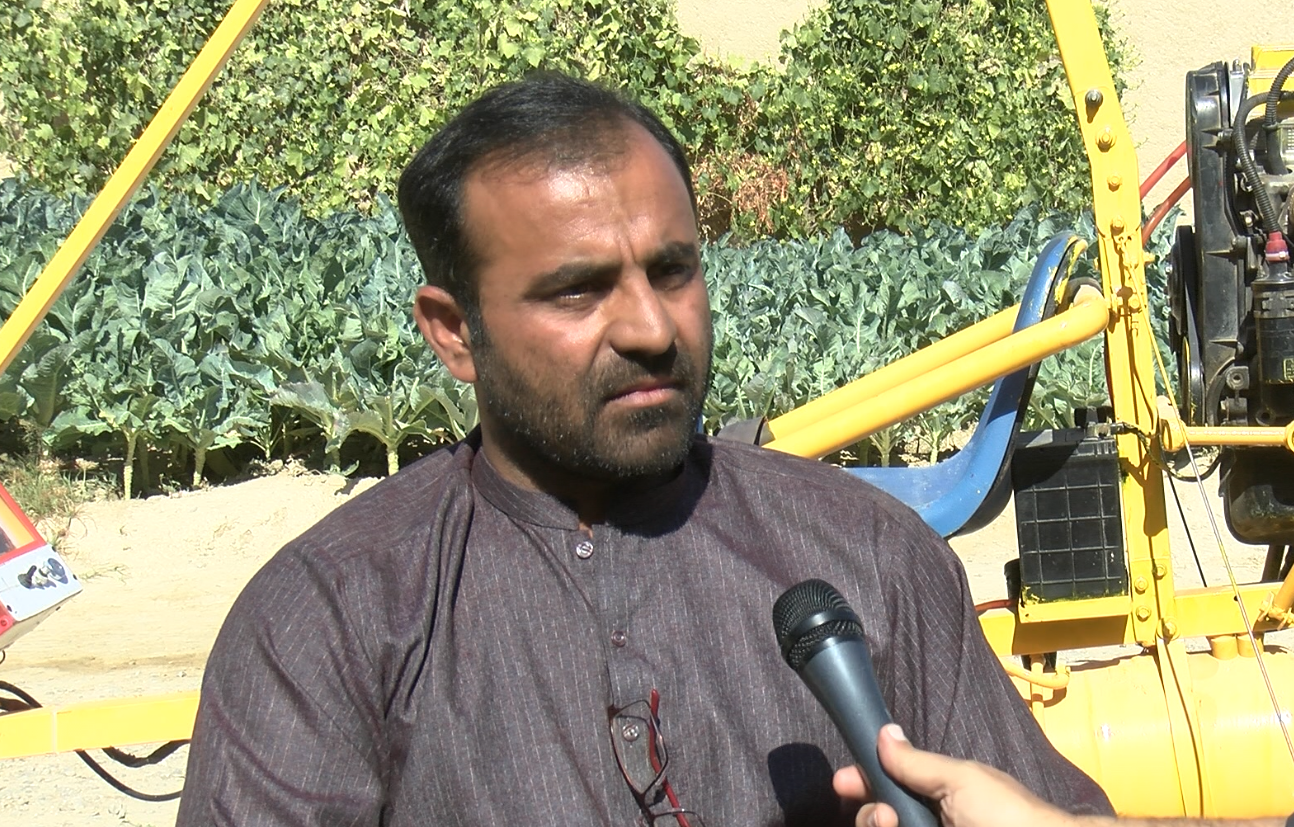 بلوچستان کے نوجوان نے پیرا گلائیڈر بناکر اڑنے کا خواب پورا کیا