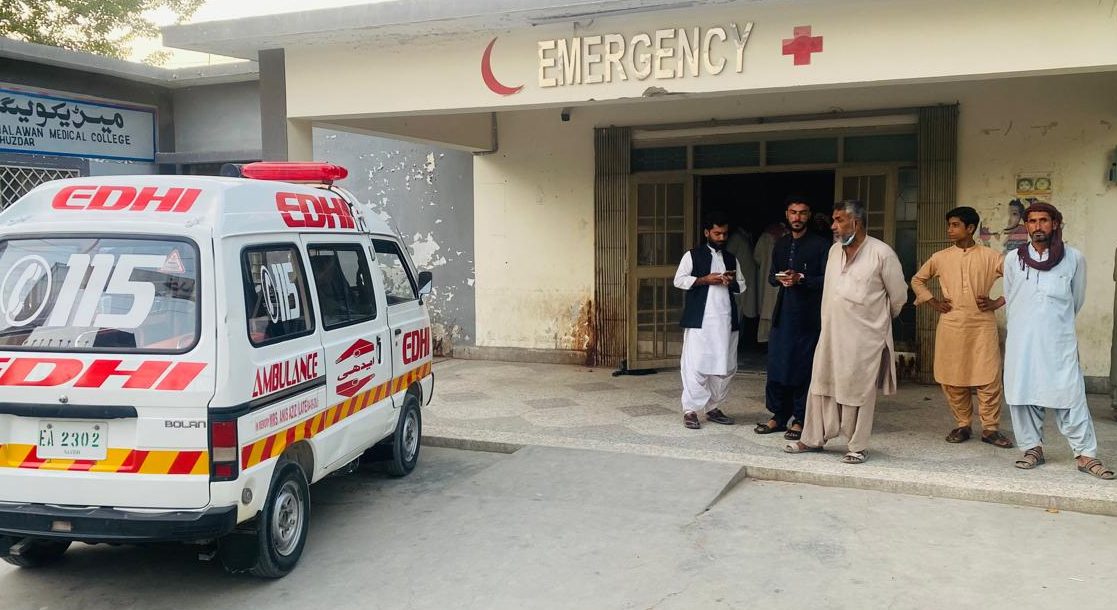 خضدار میں فائرنگ کا تبادلہ پولیس اور ڈاکو ہلاک جبکہ1 ڈاکو گرفتار