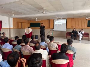 غیرقانونی ہجرت سے انسانوں کے لیے خطرات سب سے زیادہ ہیں-ذاکرعلی
